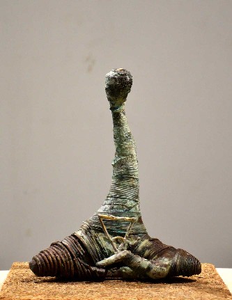 meditating-woman-sculpture-vikas-kumar-yadav-IG1247-IndiGalleria