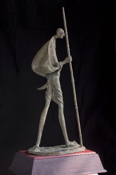 Our-Leader-Bronze-Sculpture-Prabir-Roy-IndiGalleria-IG1545